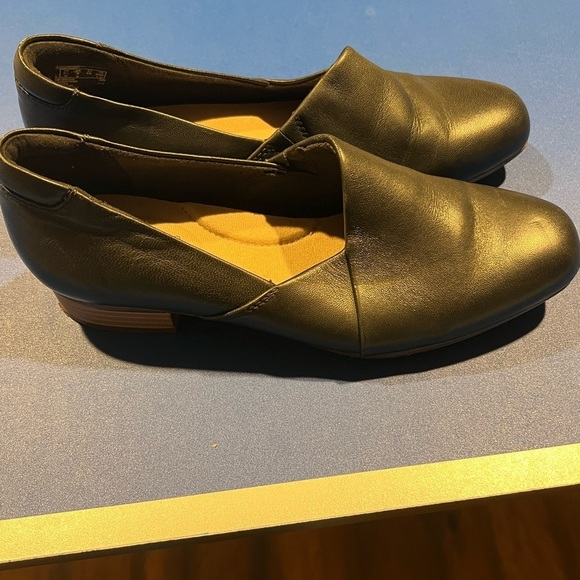 Clarks Collection Shoes Womens 6 M Juliet Palm Slip On Loafer Black Leather - Picture 2 of 6